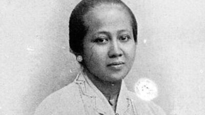 Biografi RA Kartini, Wanita Hebat yang Berani Melawan Keterbelakangan Perempuan di Masa Kolonial