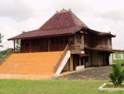 Rumah Adat Sumatera Selatan